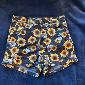 Hot Topic Sunflower Skull shorts